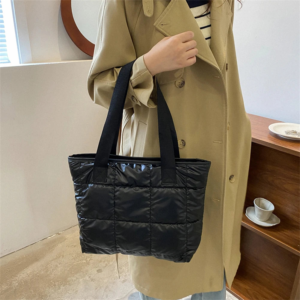 Fashion Tote Handbags Soft Rhombus Bags for Women Black Large Capacity Vinatge Quilted Shoulder Bag Purse for Travel Shopping